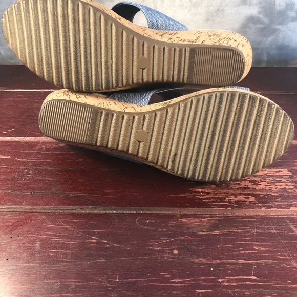 Anne Klein Denim Blue Slip On Cork Wedge Heels Size 9.5 - Picture 8 of 8